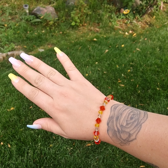 Swarovski Handmade Red Crystal Bracelet - Picture 4 of 6